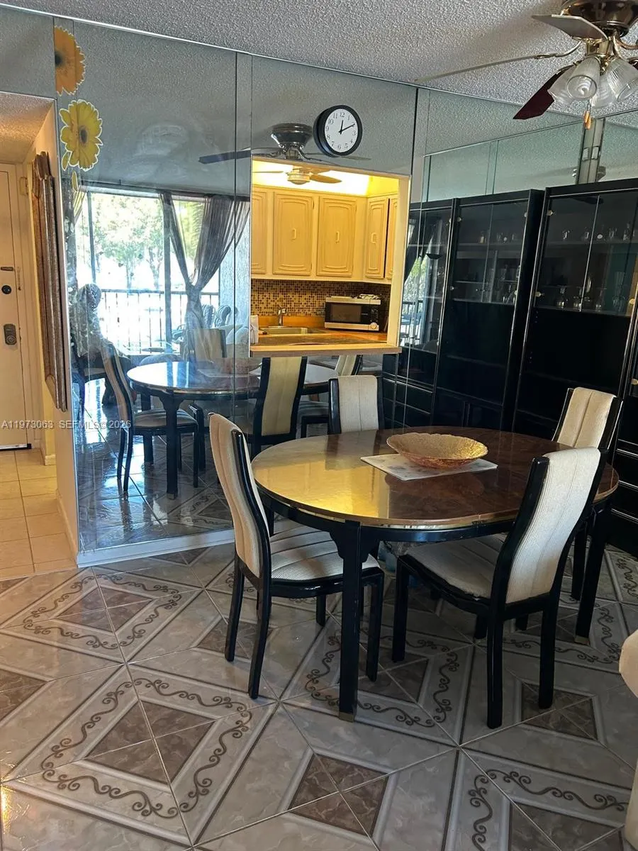 3821 Environ Boulevard #202