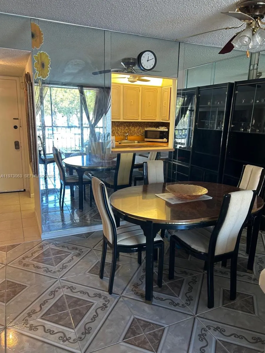 3821 Environ Boulevard #202