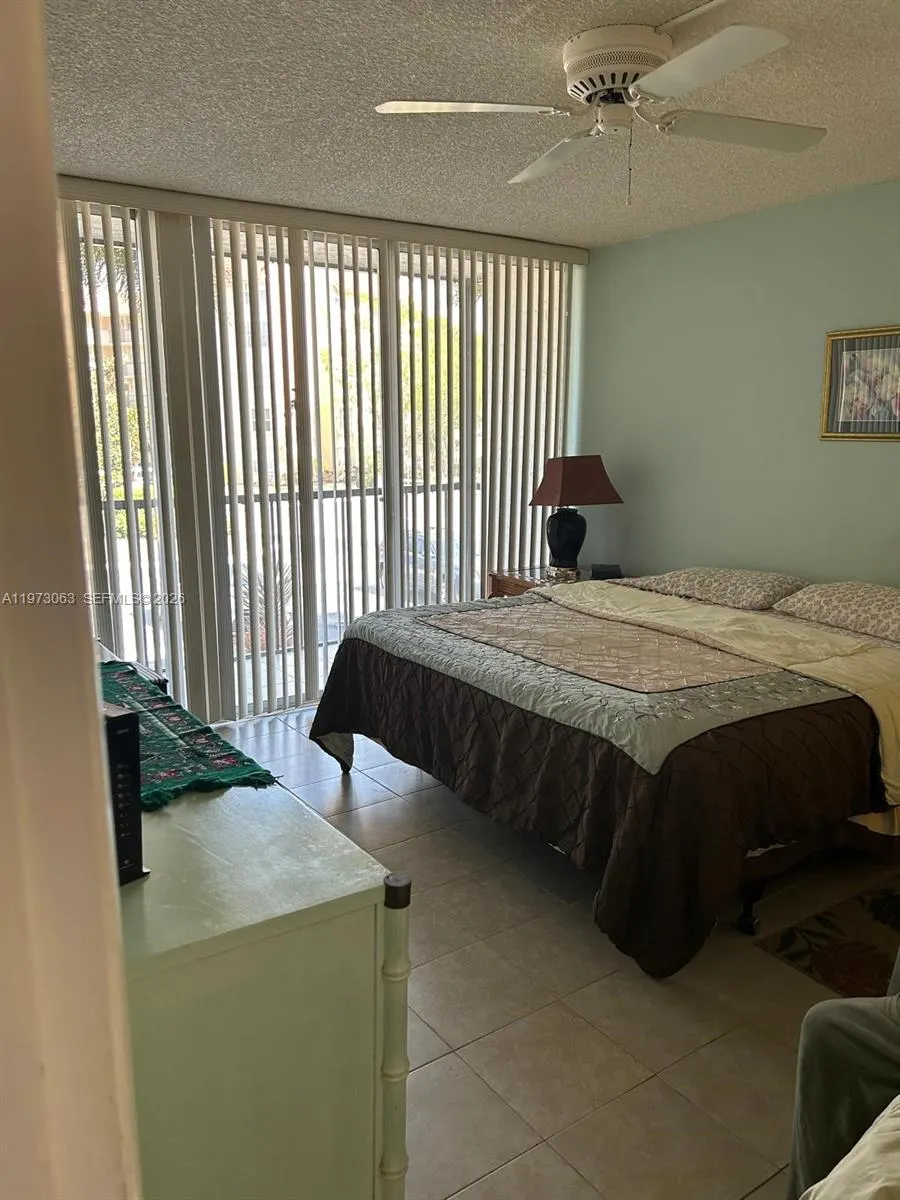 3821 Environ Boulevard #202