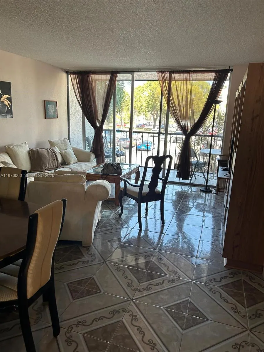 3821 Environ Boulevard #202
