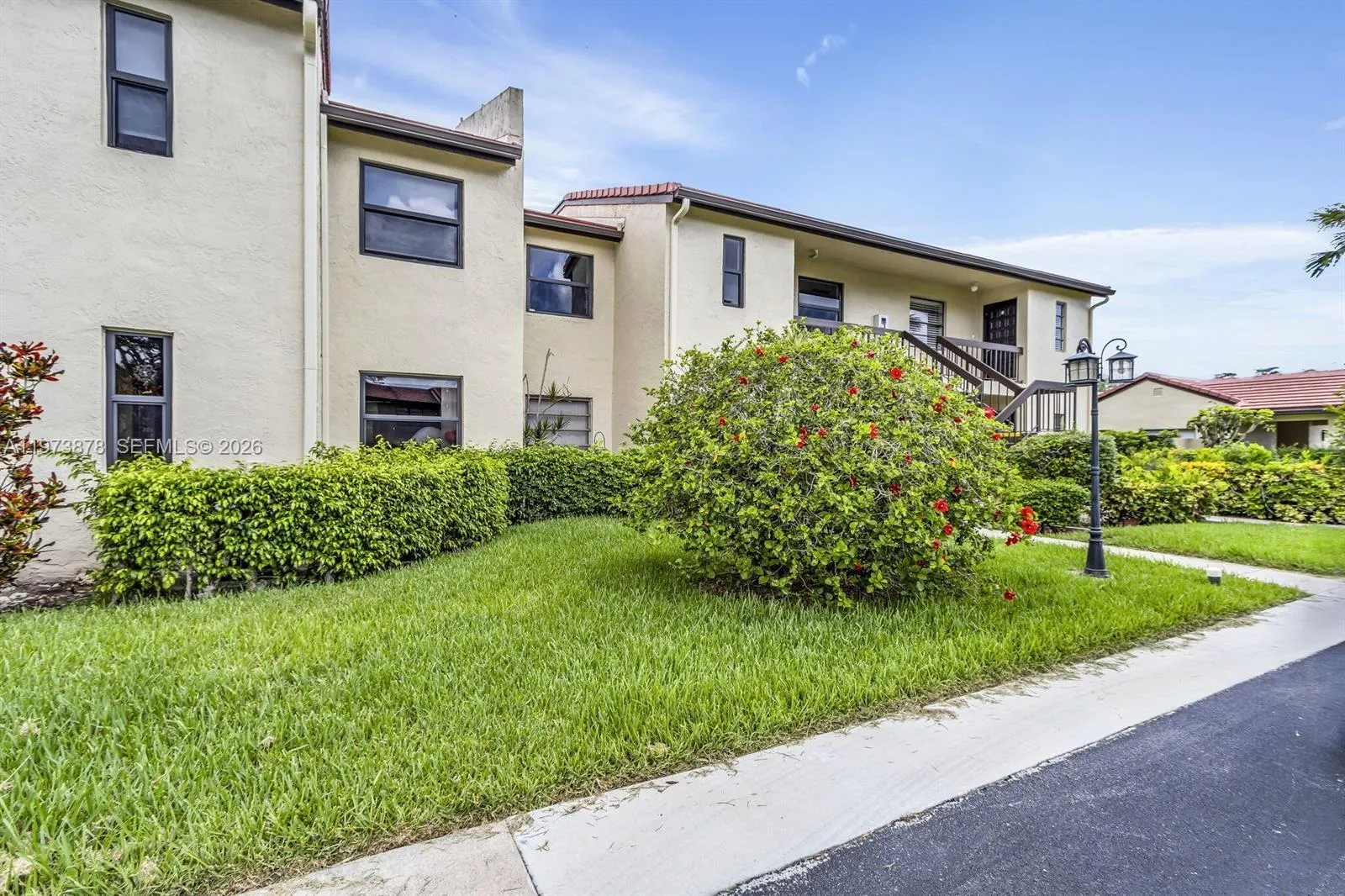8535 Casa Del Lago #F