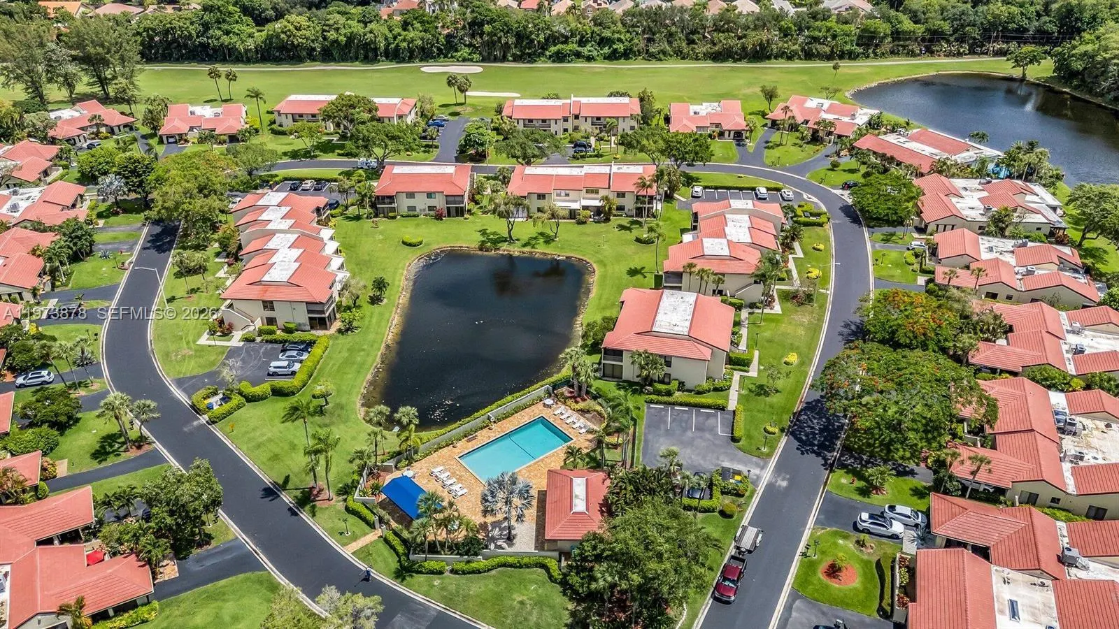 8535 Casa Del Lago #F