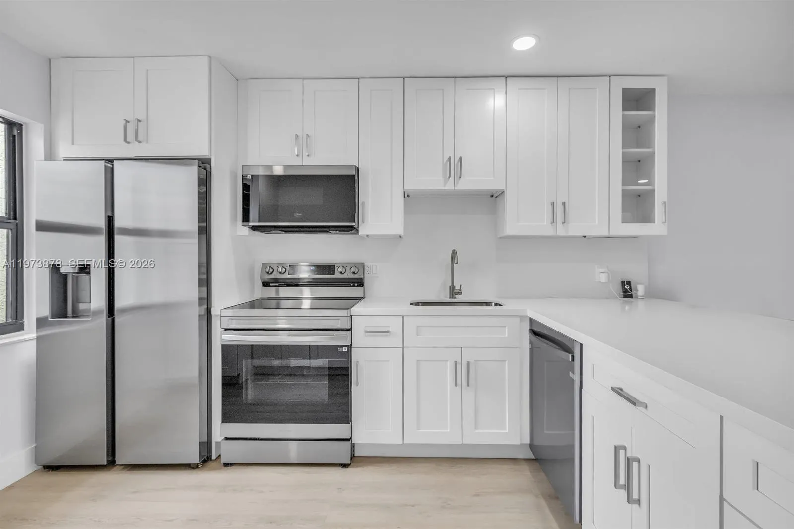 8535 Casa Del Lago #F