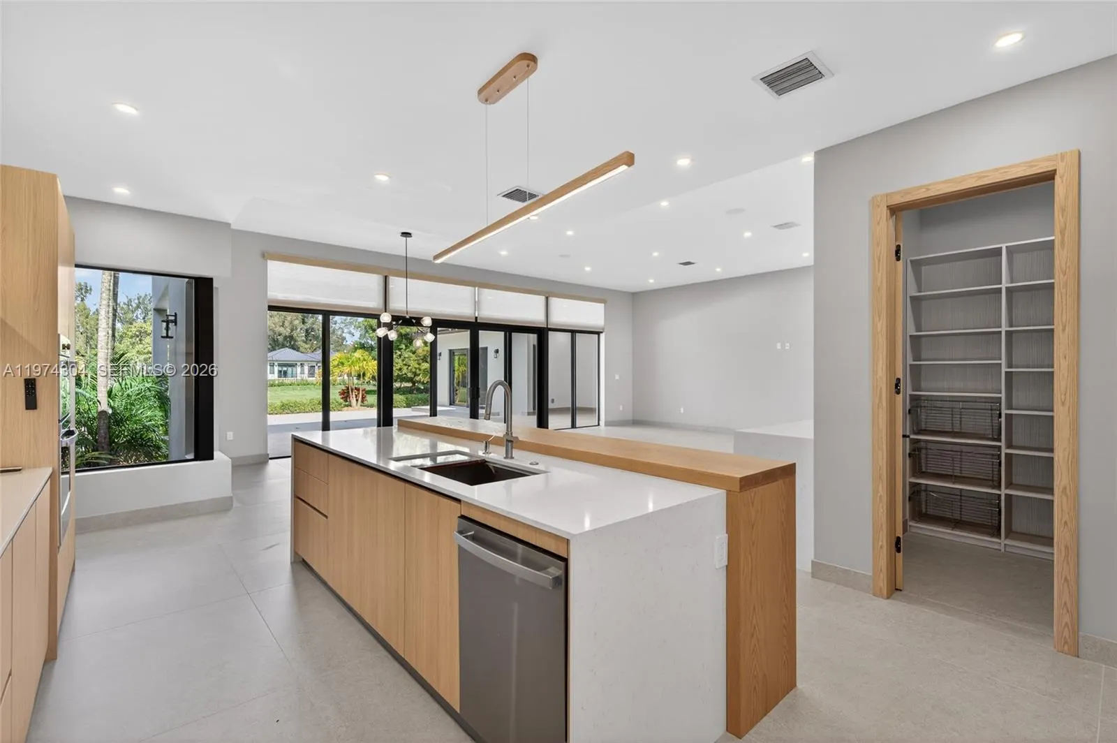 14401 W Palomino Drive