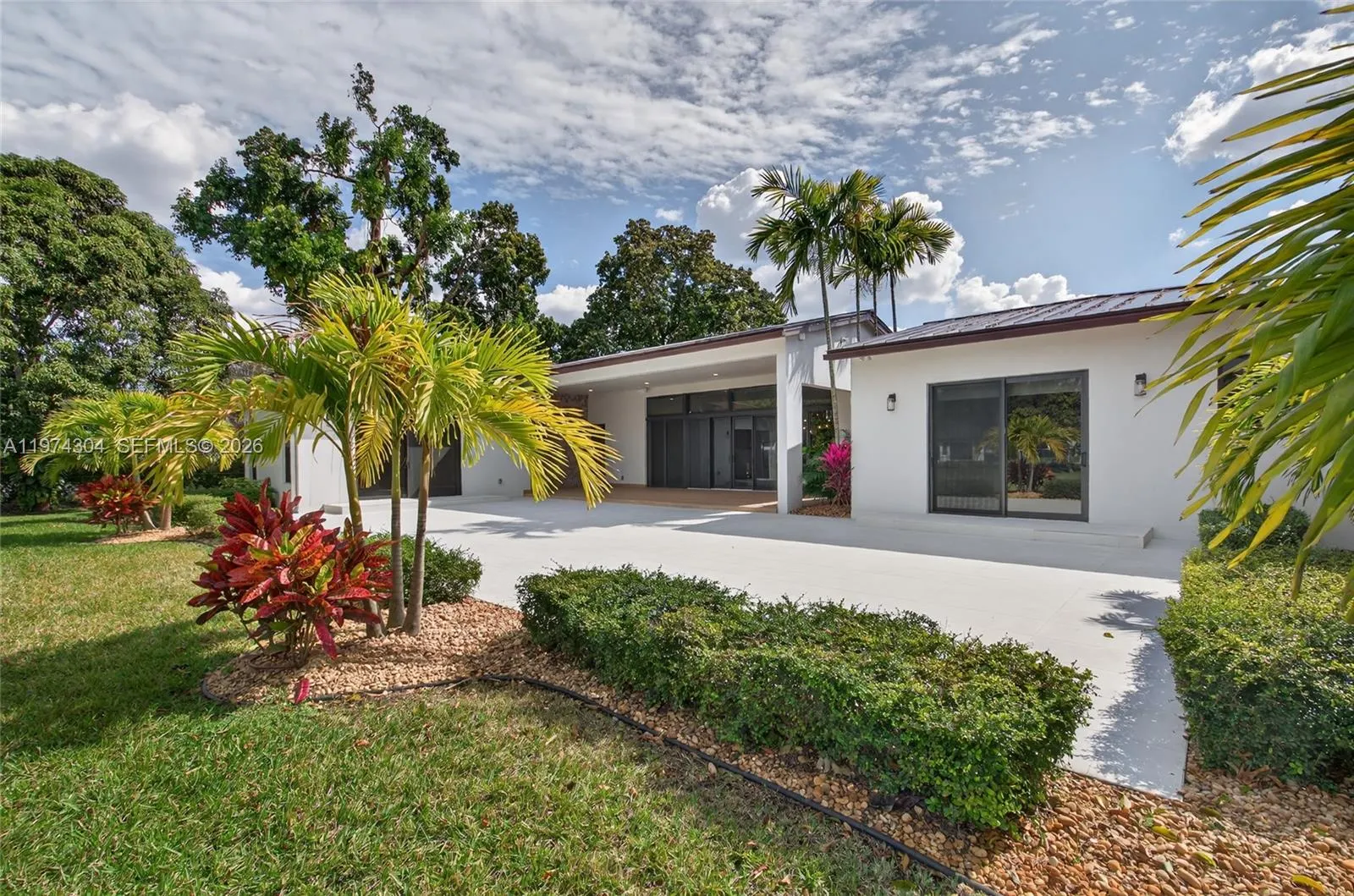 14401 W Palomino Drive