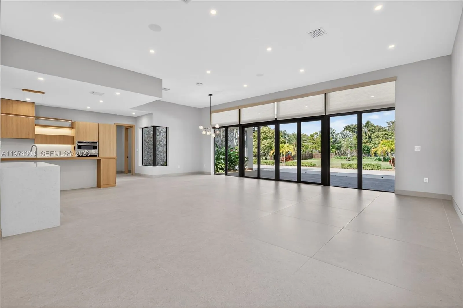 14401 W Palomino Drive