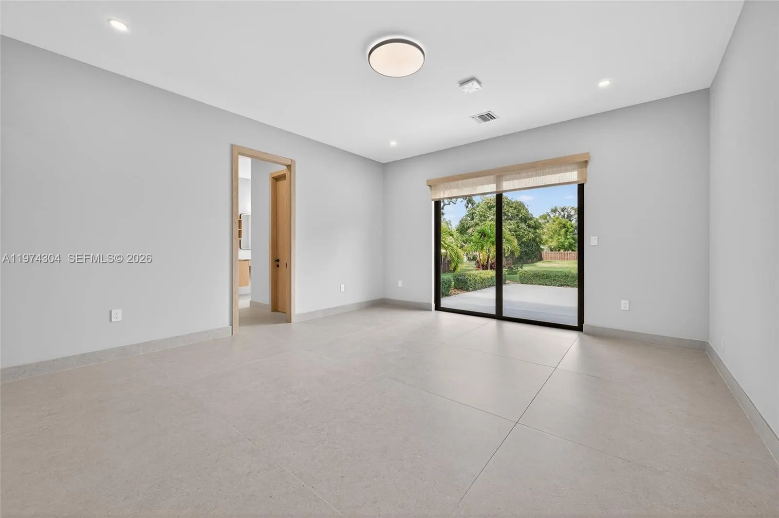 14401 W Palomino Drive