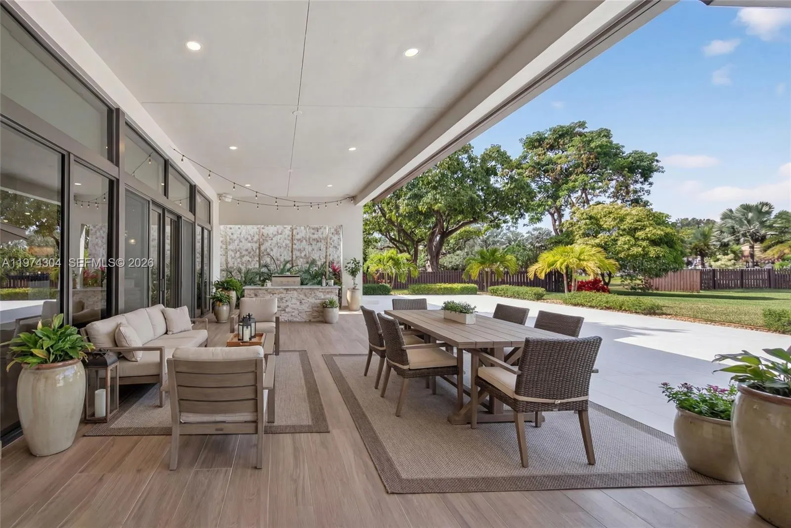 14401 W Palomino Drive