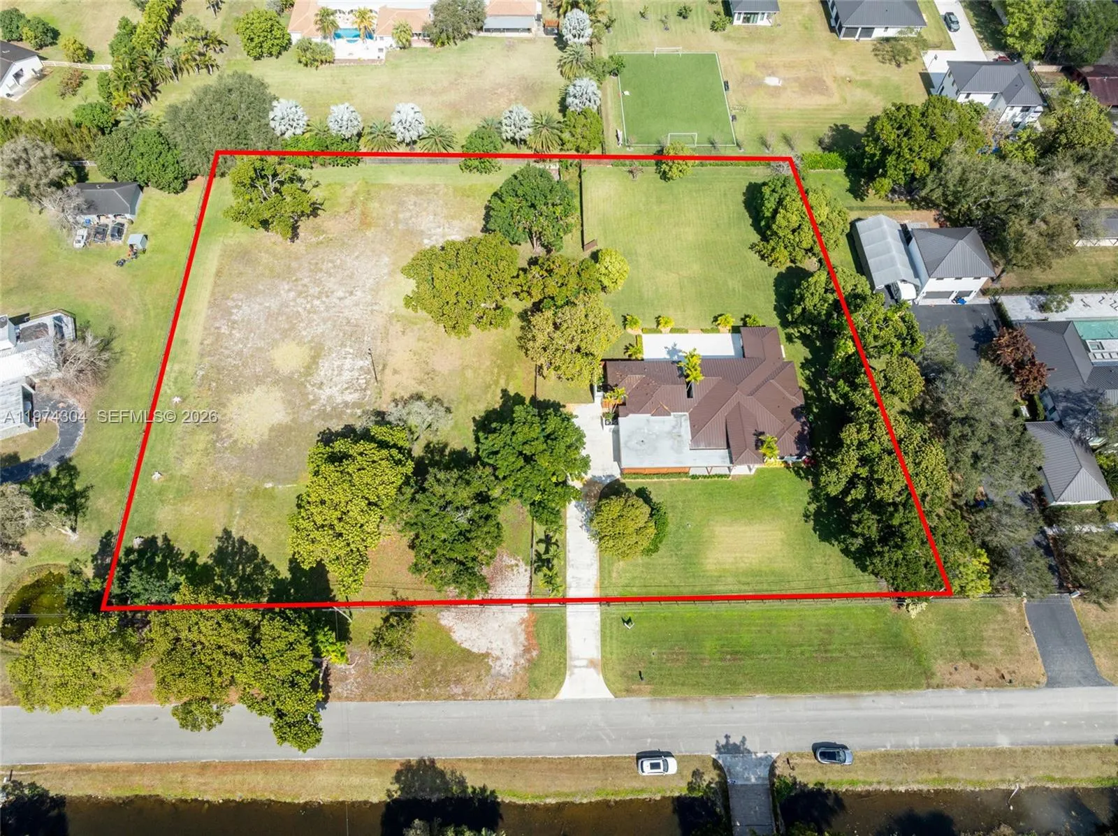 14401 W Palomino Drive