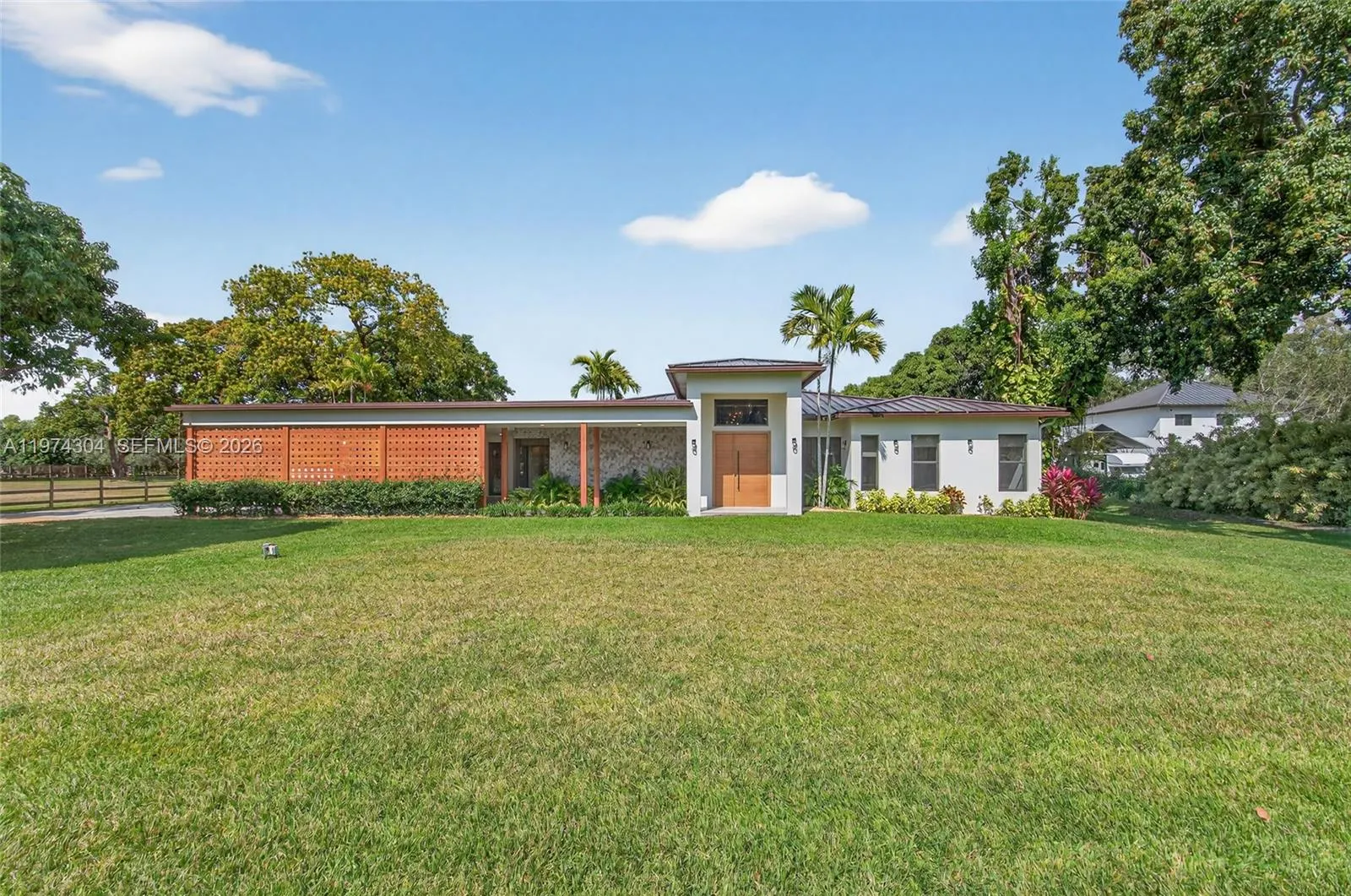 14401 W Palomino Drive