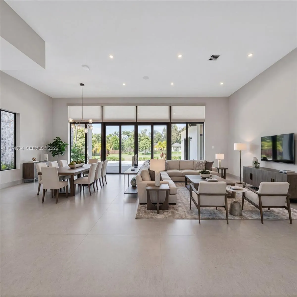 14401 W Palomino Drive