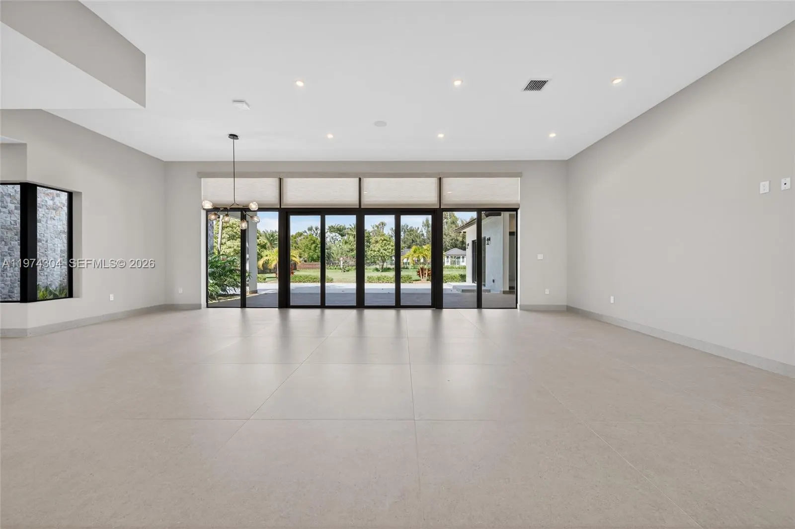 14401 W Palomino Drive
