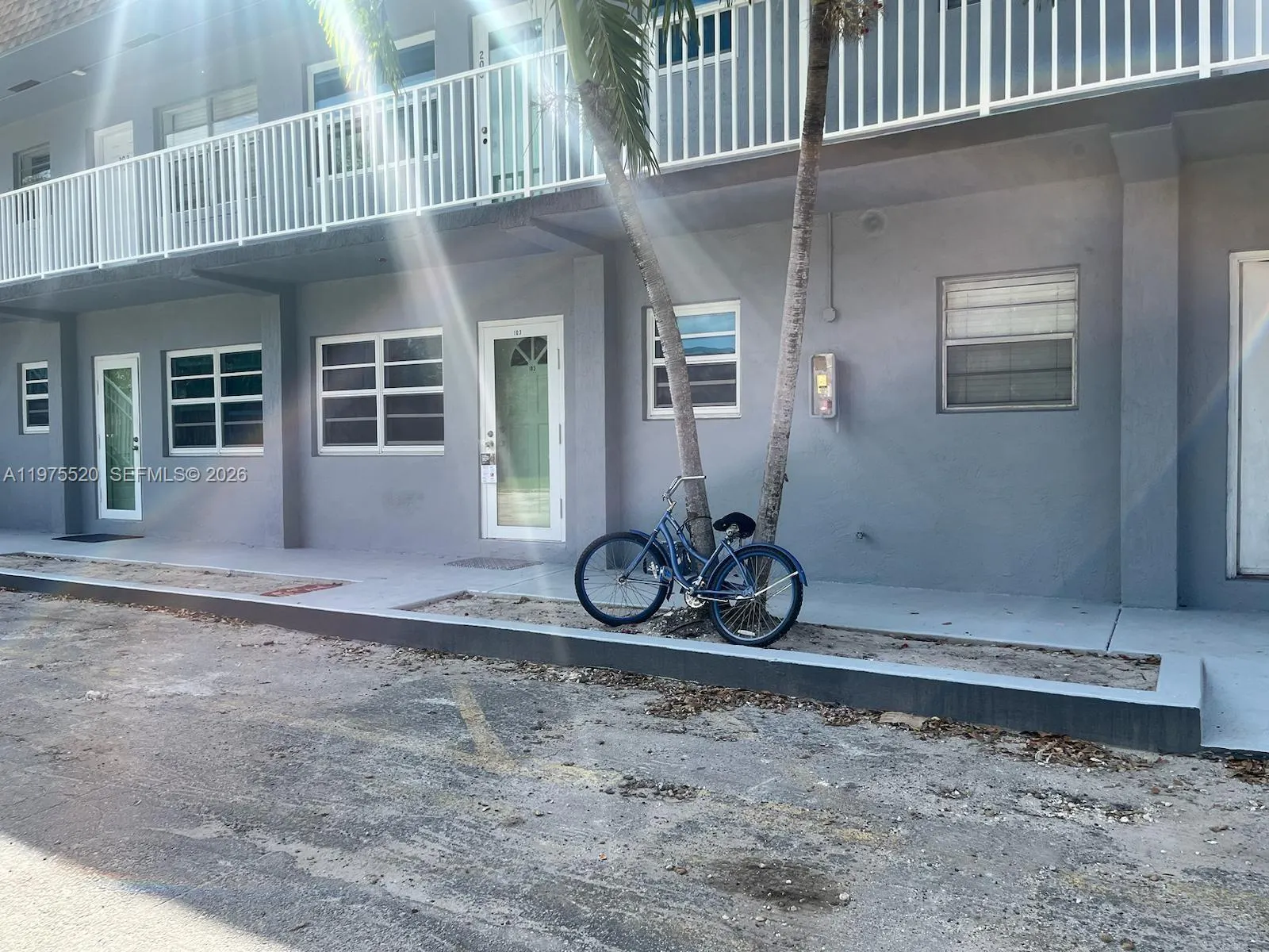 3265 Griffin Road #104