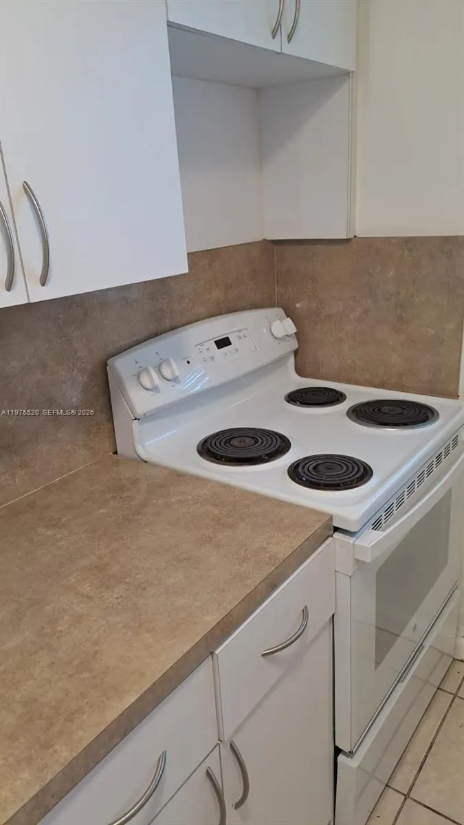 3265 Griffin Road #104