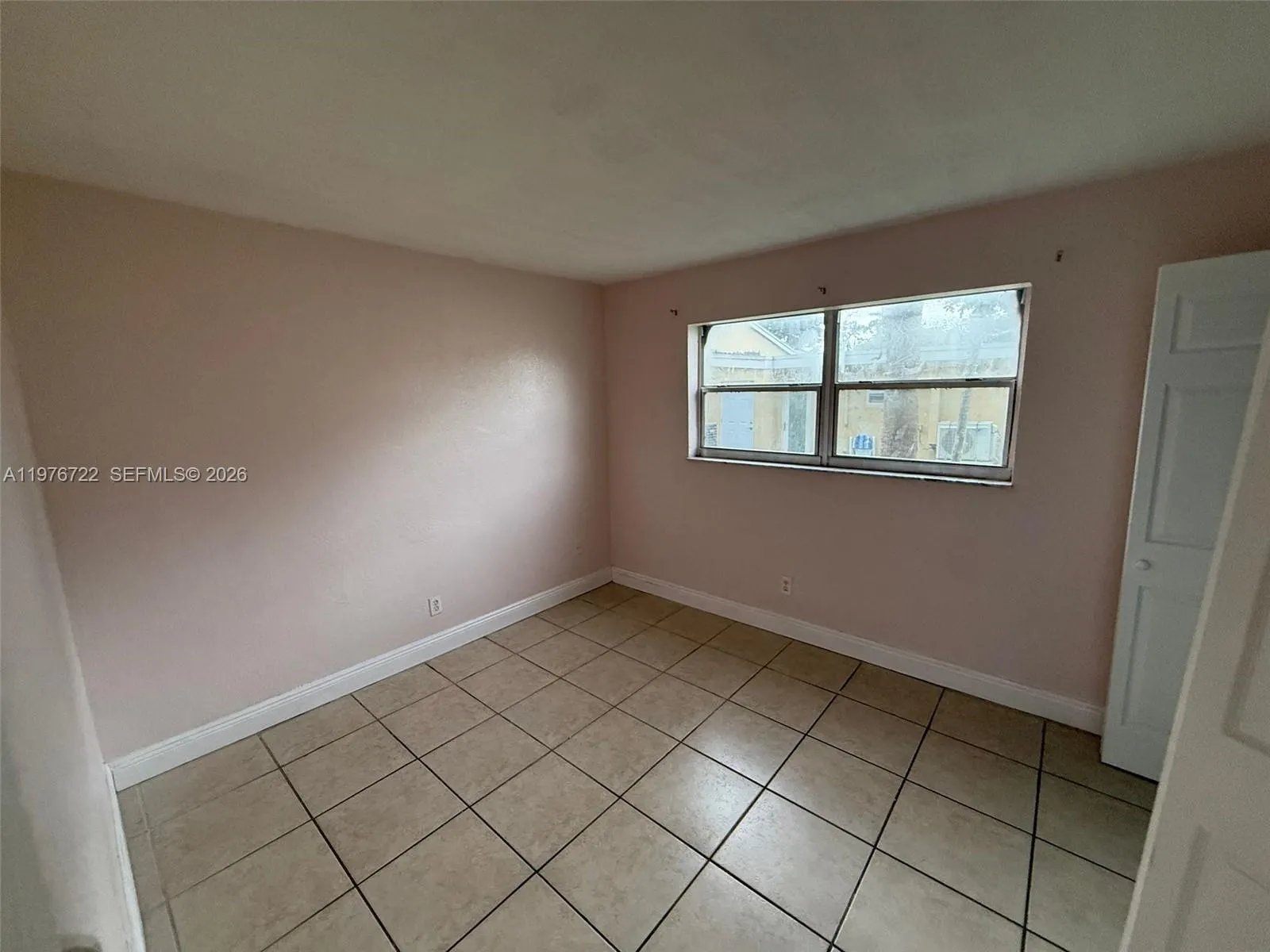 4732 SW 33rd Avenue #103