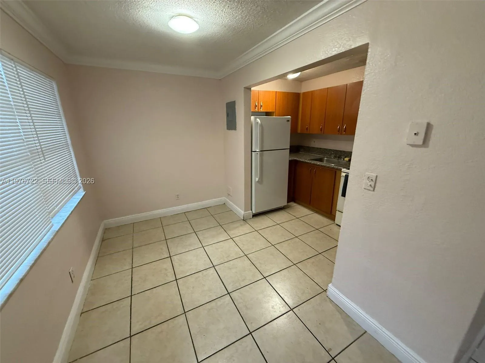 4732 SW 33rd Avenue #103