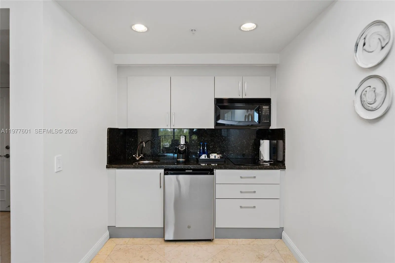 601 N Fort Lauderdale Beach Boulevard #712