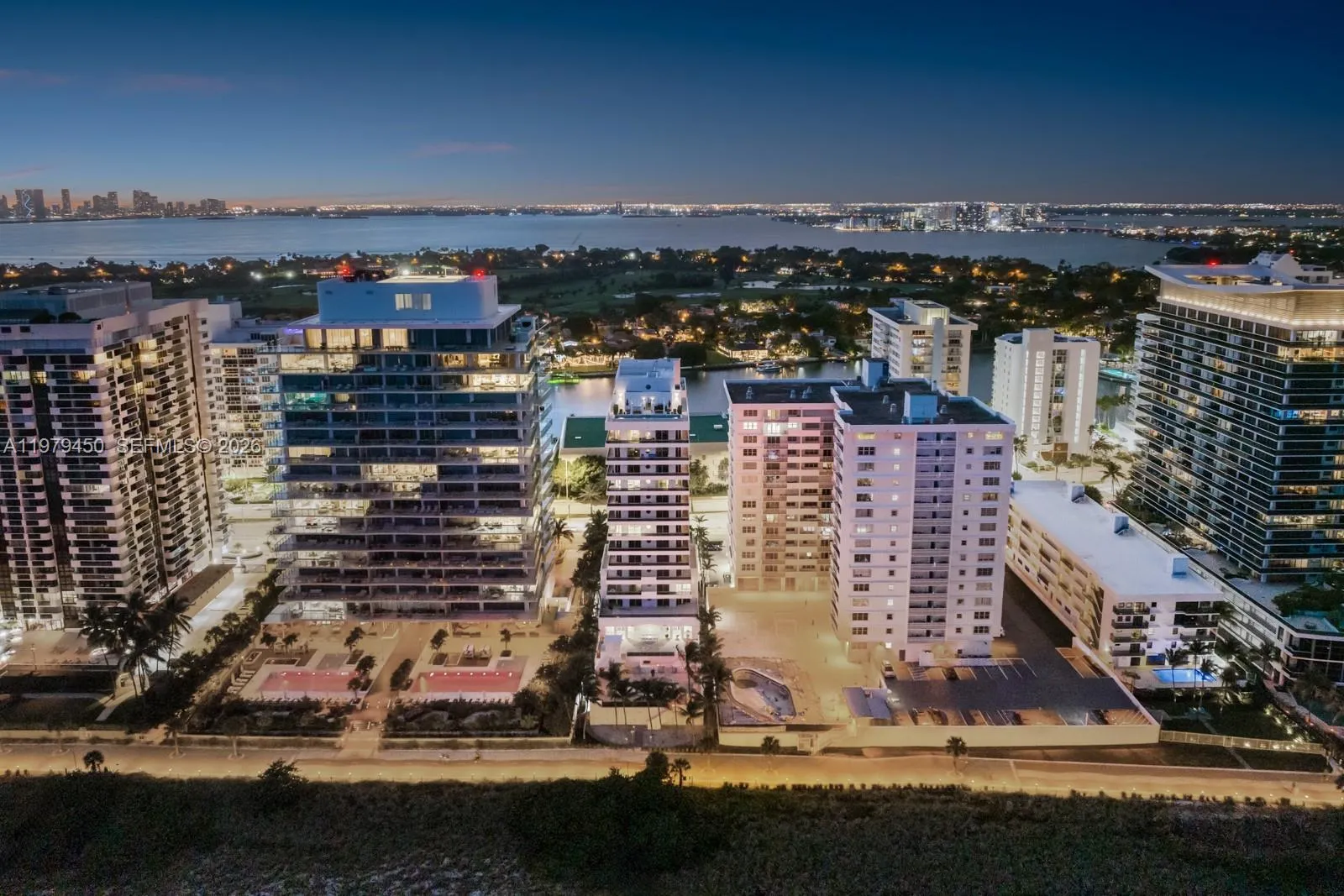 5801 Collins Avenue #1200