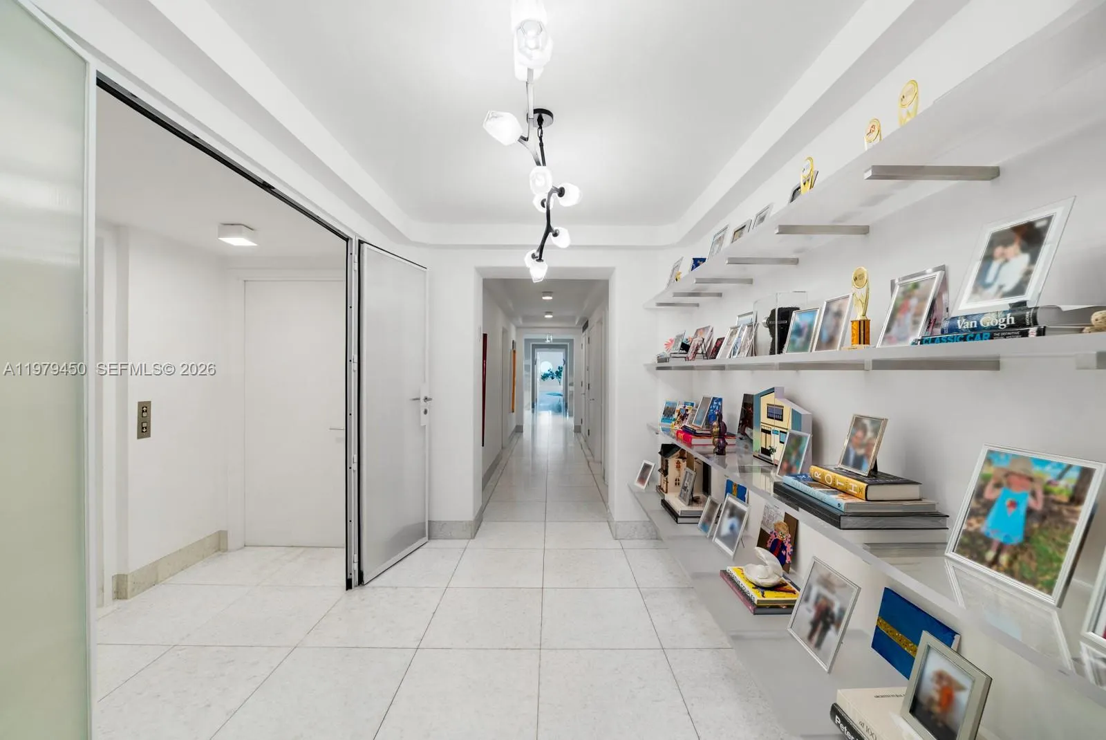 5801 Collins Avenue #1200
