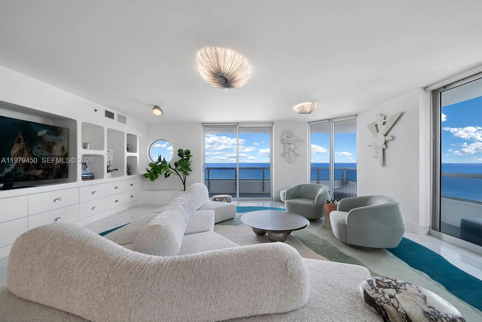 5801 Collins Avenue #1200
