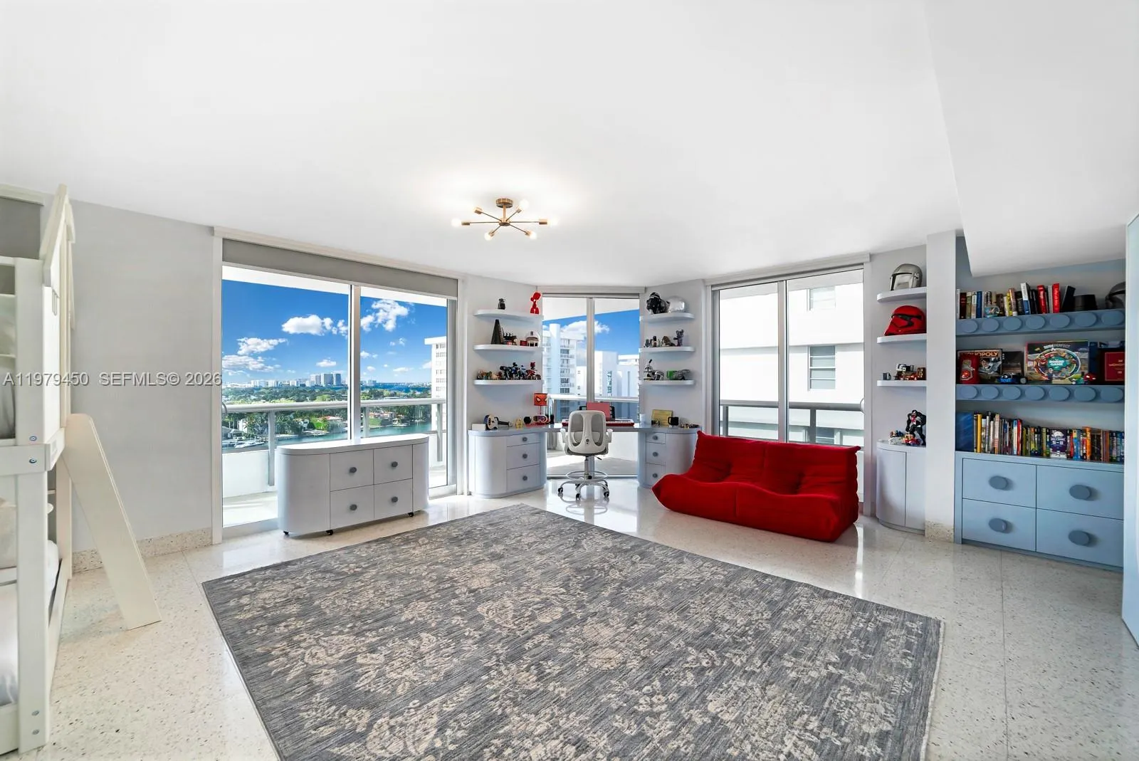 5801 Collins Avenue #1200