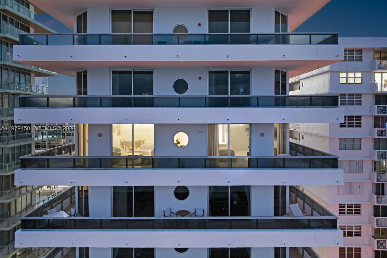 5801 Collins Avenue #1200