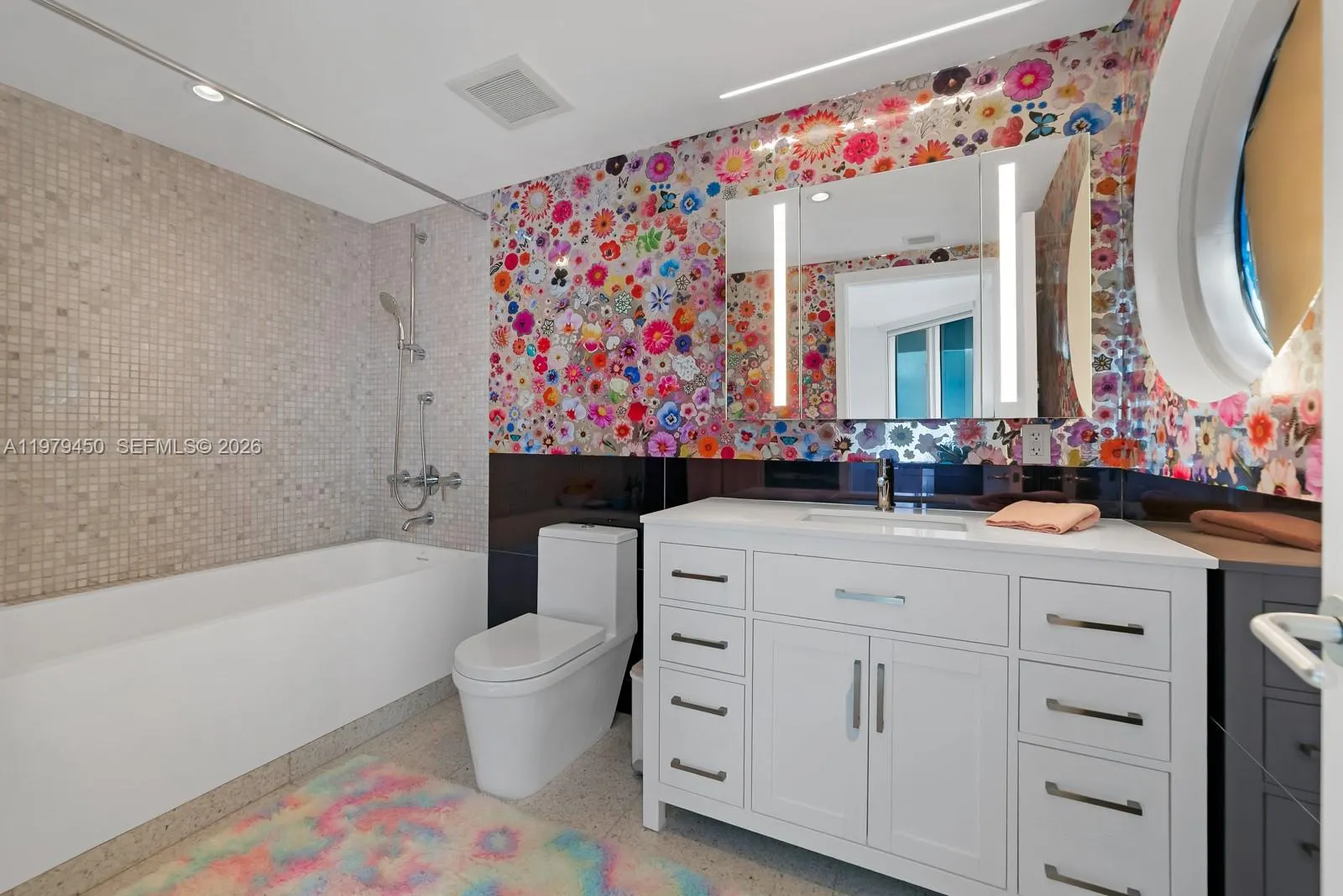 5801 Collins Avenue #1200