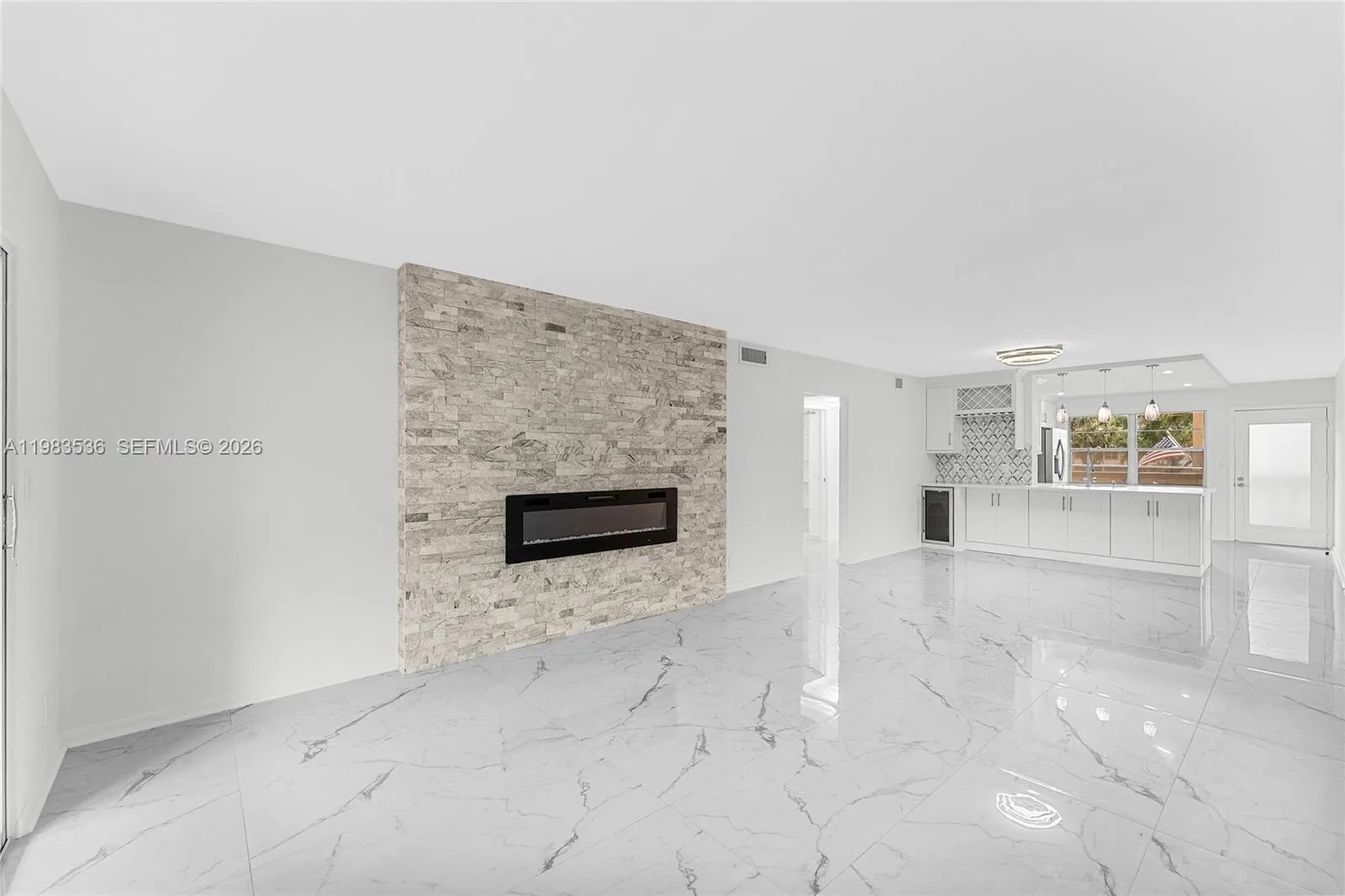 2303 Lucaya Lane #H2