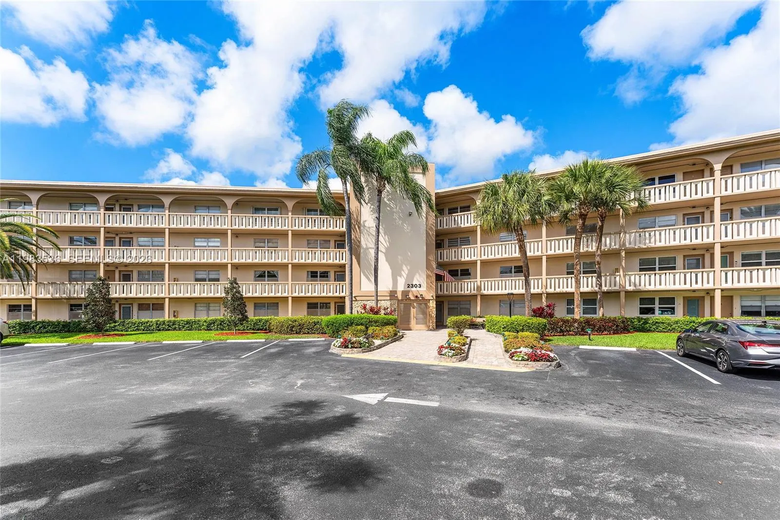 2303 Lucaya Lane #H2