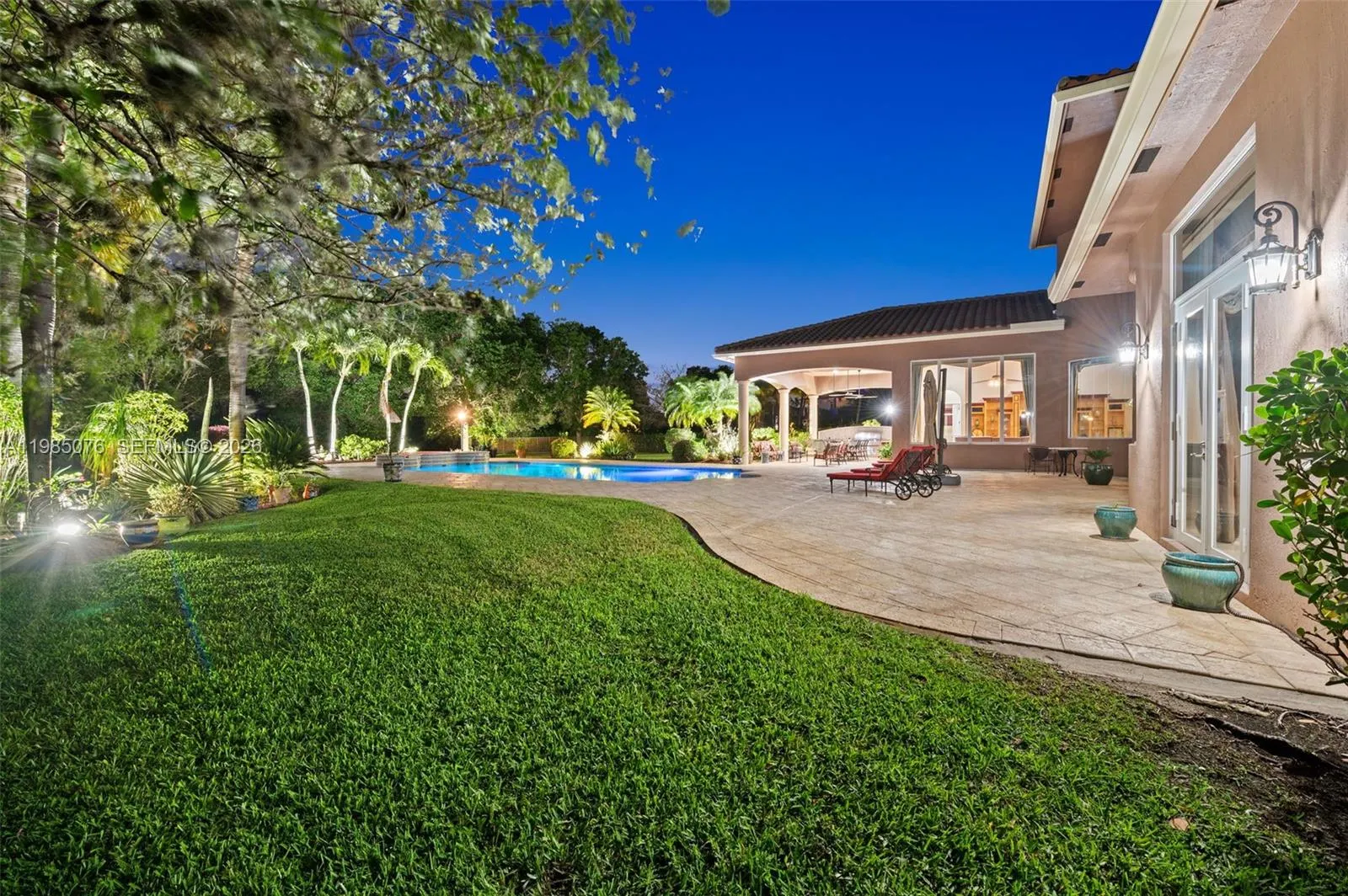 12821 Kapok Lane
