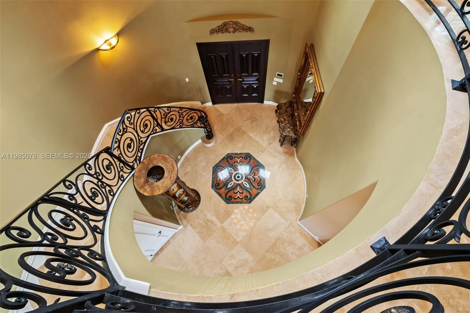 12821 Kapok Lane