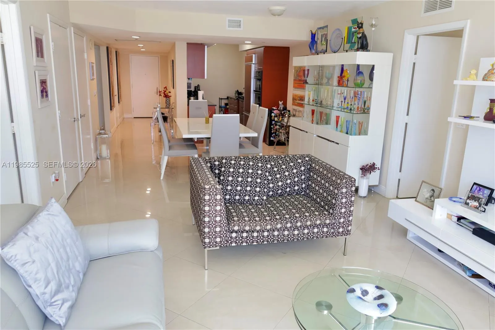 1800 S Ocean Drive #3908