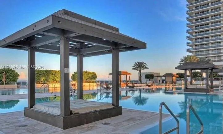 1800 S Ocean Drive #3908
