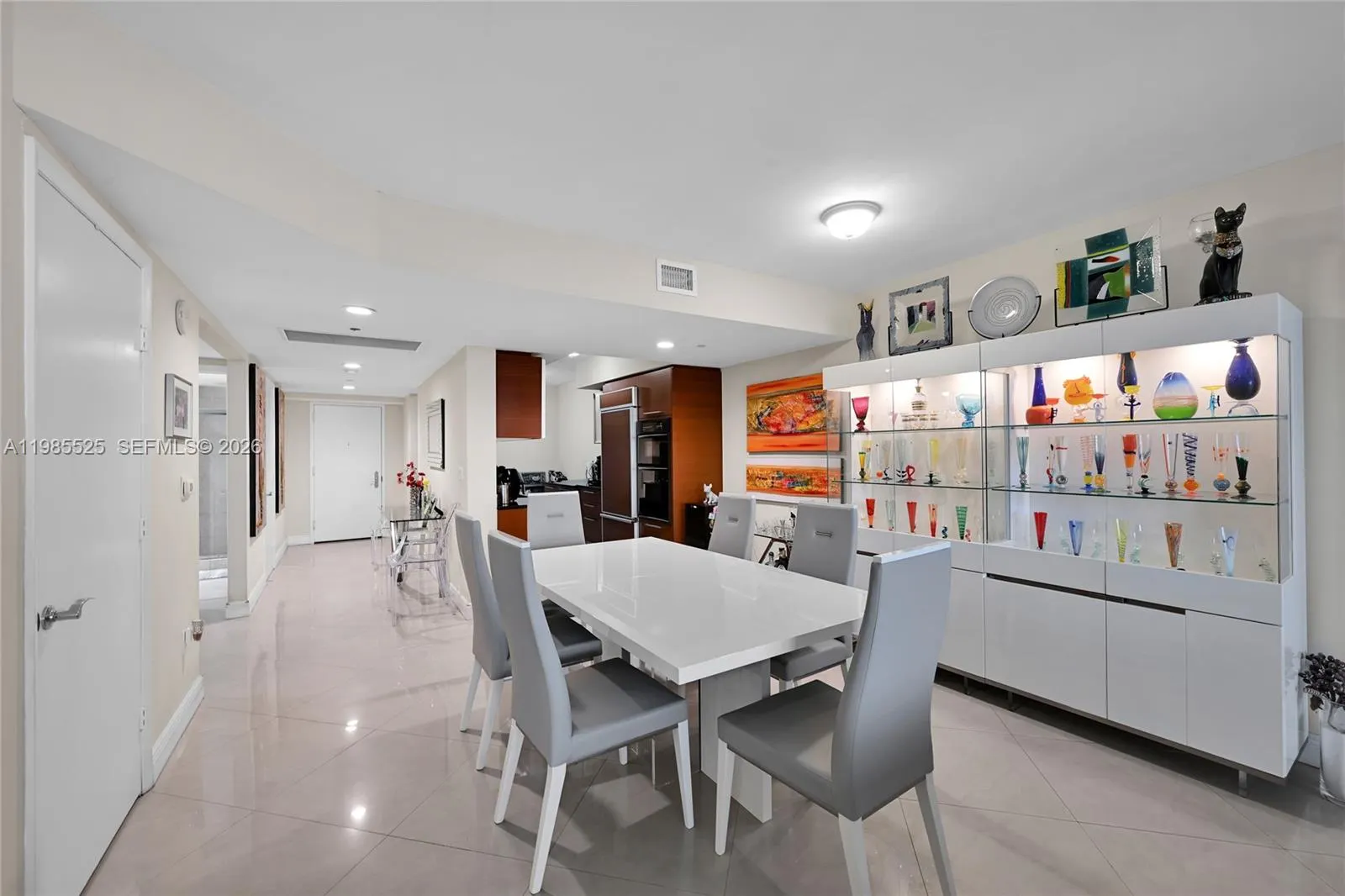1800 S Ocean Drive #3908