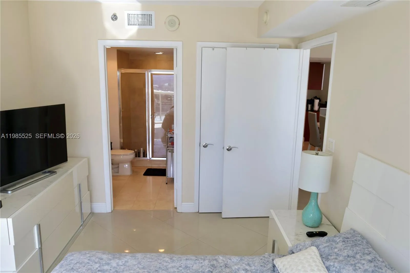 1800 S Ocean Drive #3908