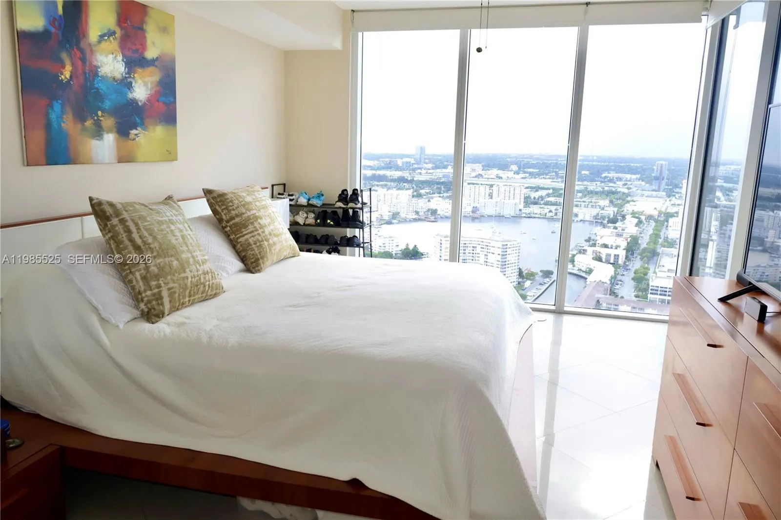 1800 S Ocean Drive #3908