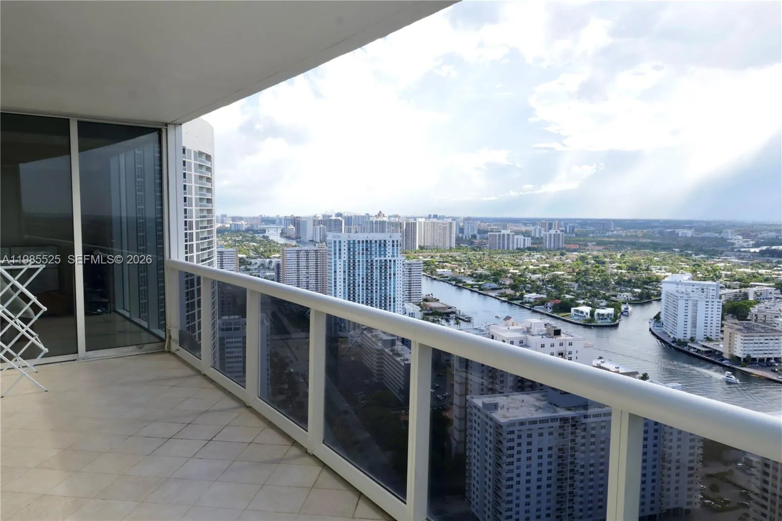 1800 S Ocean Drive #3908