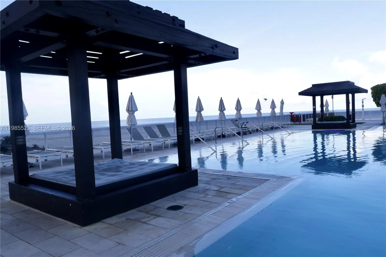 1800 S Ocean Drive #3908