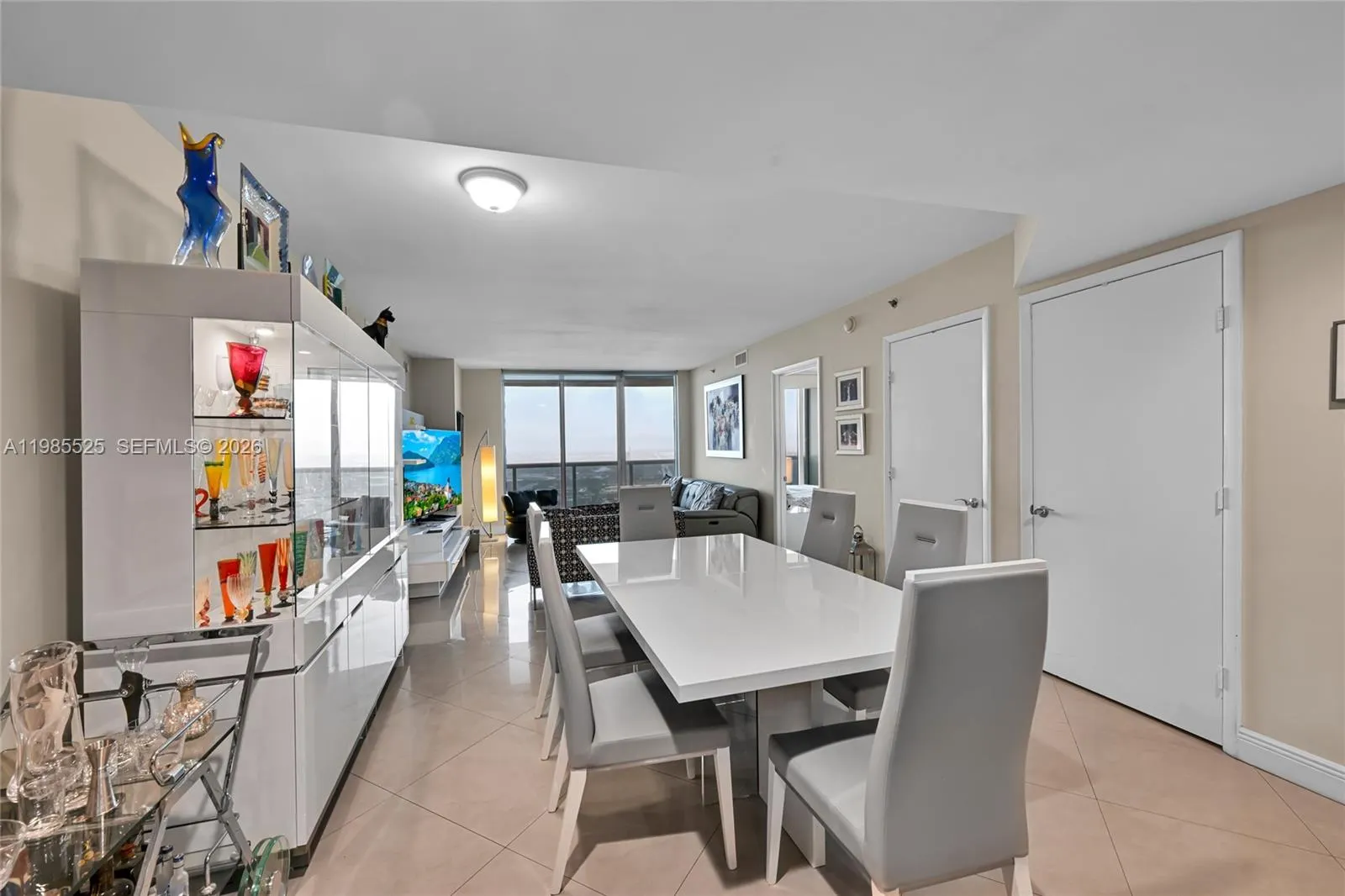 1800 S Ocean Drive #3908