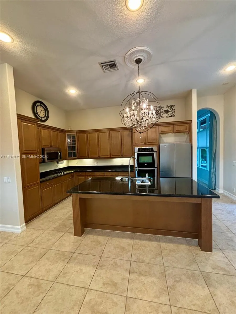 8080 NW 126th Terrace