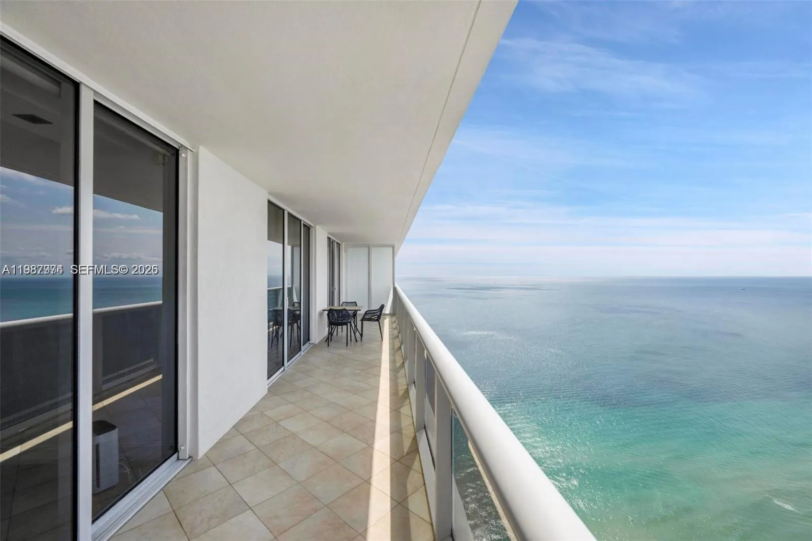1830 S Ocean Drive #4704