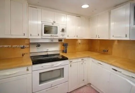 3531 Inverrary Drive #310