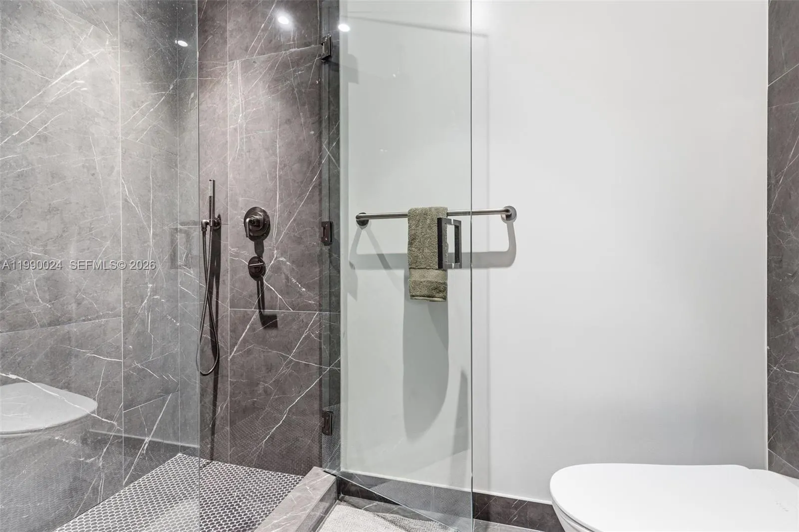 20 NE 11th Street #2306A