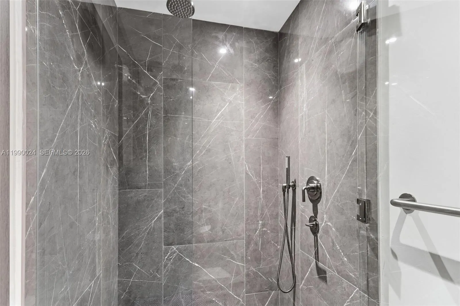 20 NE 11th Street #2306A