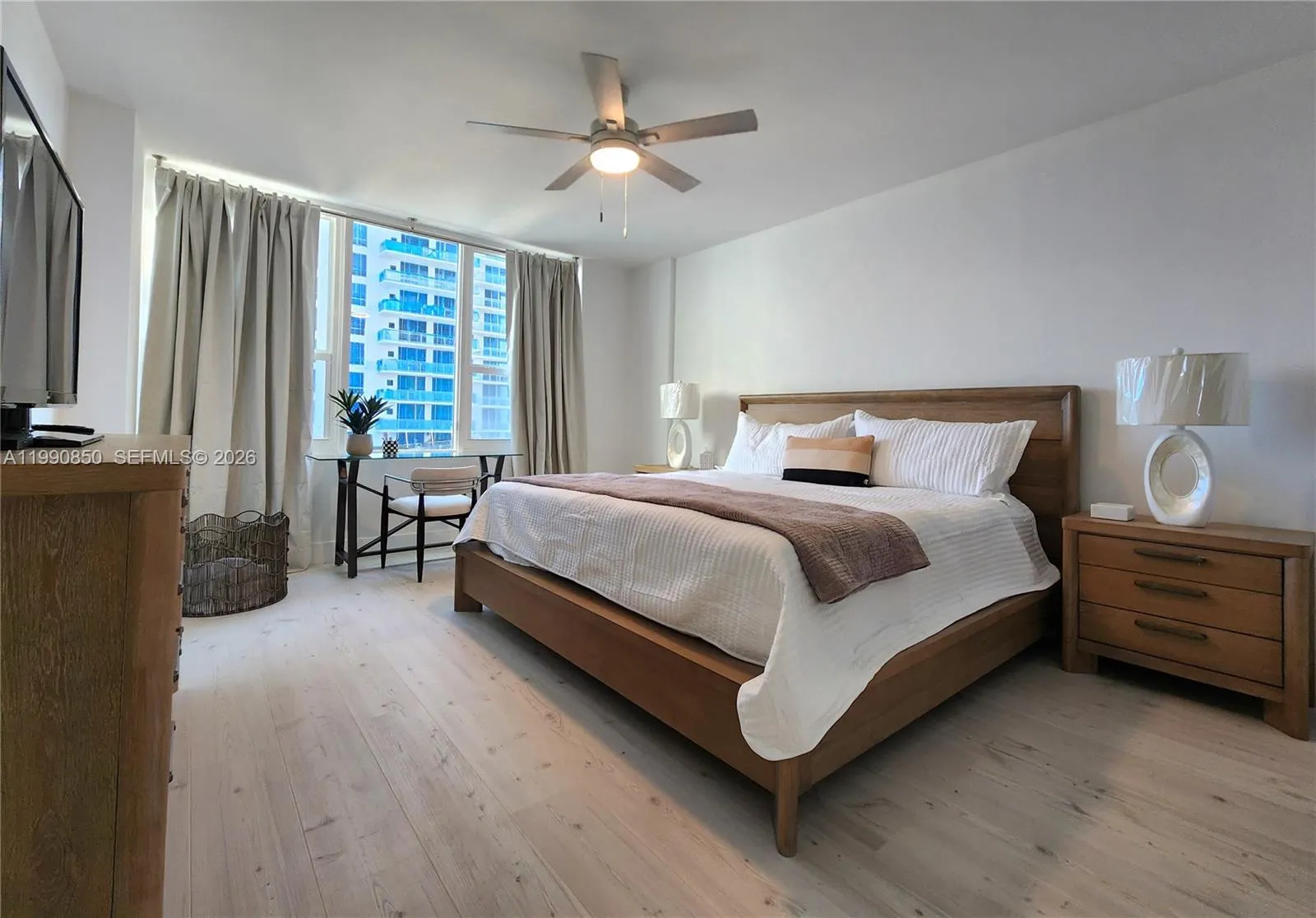 3505 S Ocean Drive #515
