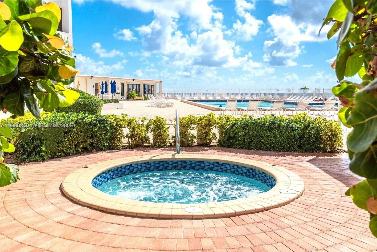3505 S Ocean Drive #515