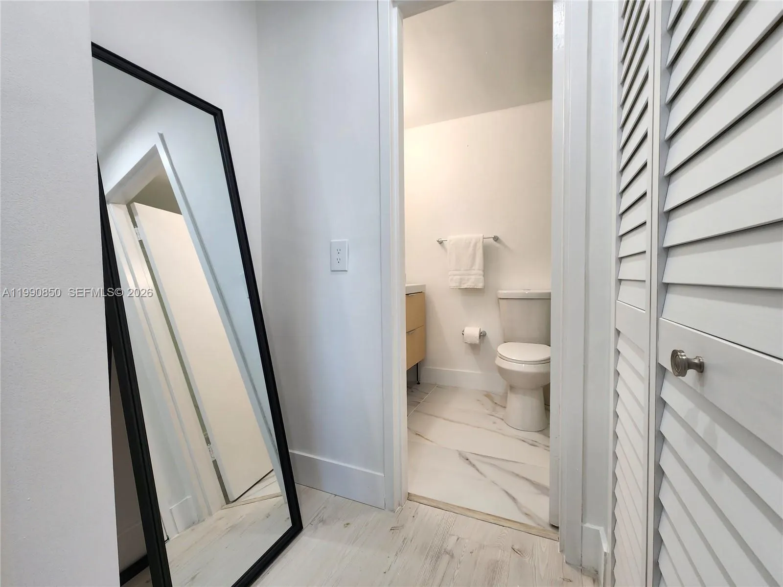 3505 S Ocean Drive #515