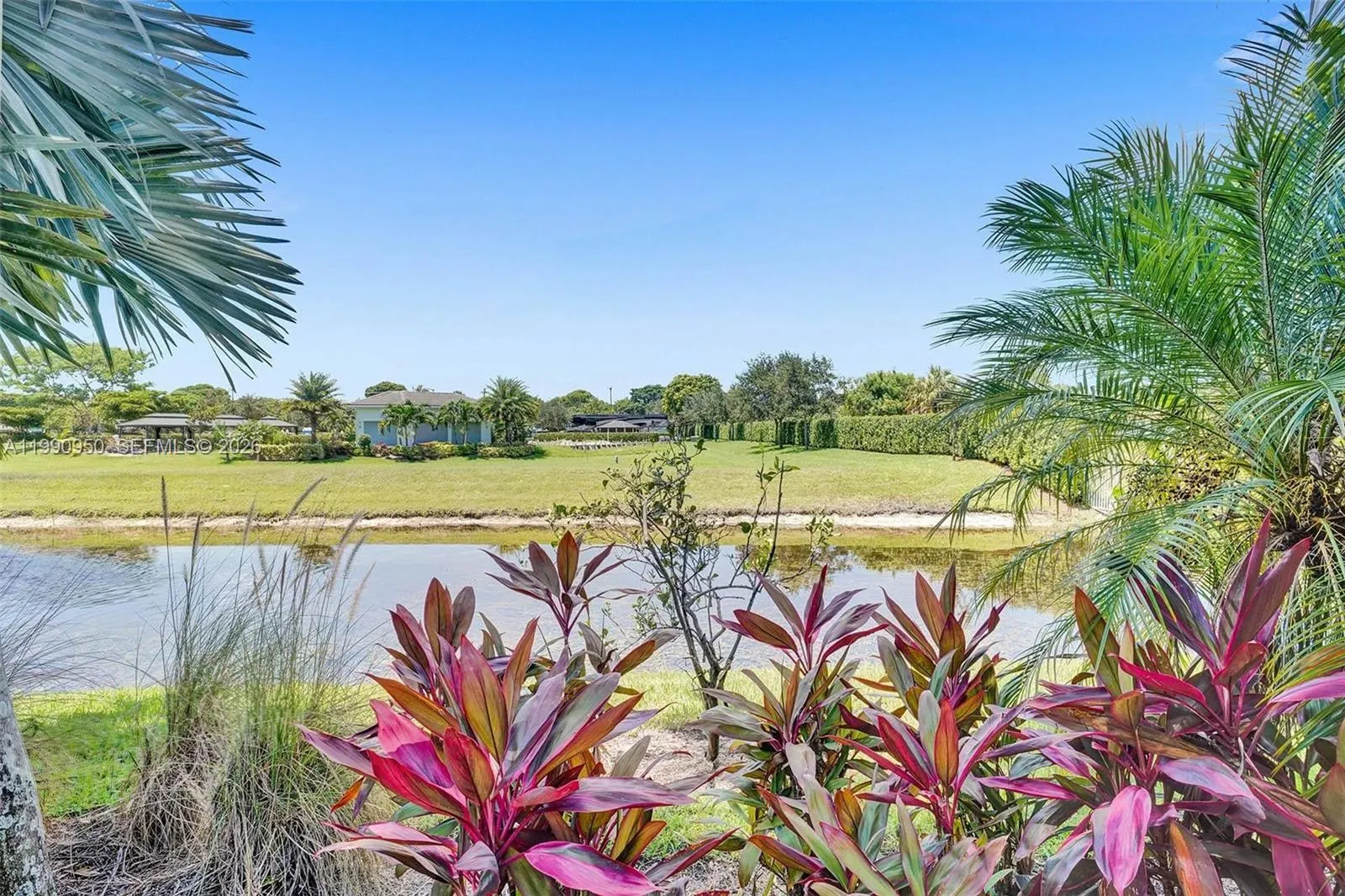 224 N Cortez Drive