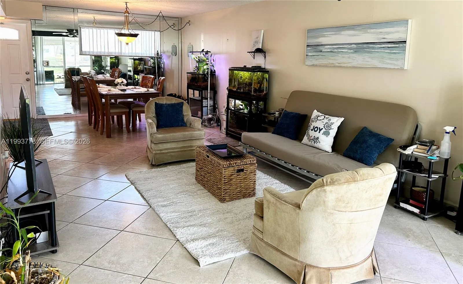 411 S Hollybrook Drive #105
