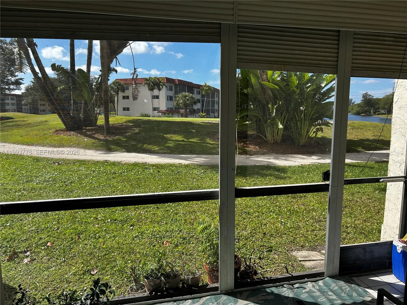 411 S Hollybrook Drive #105